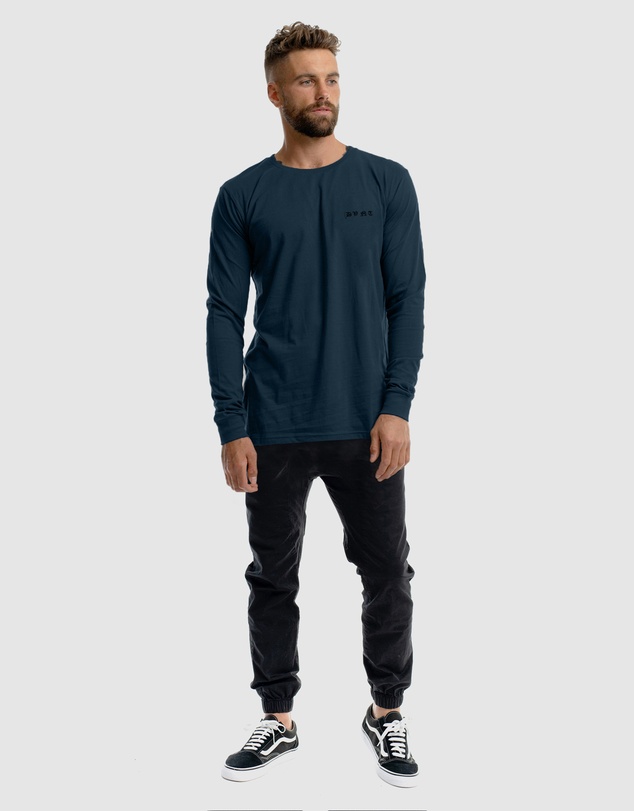 DVNT - Saxon Embroidery Long Sleeve Tee
