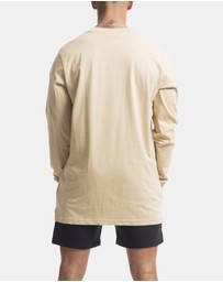 Vacancy Co - Vacant Long Sleeve Tee