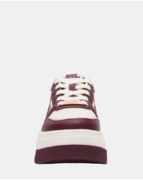 Steve Madden - Dynamo White Cherry Lacq Sneakers
