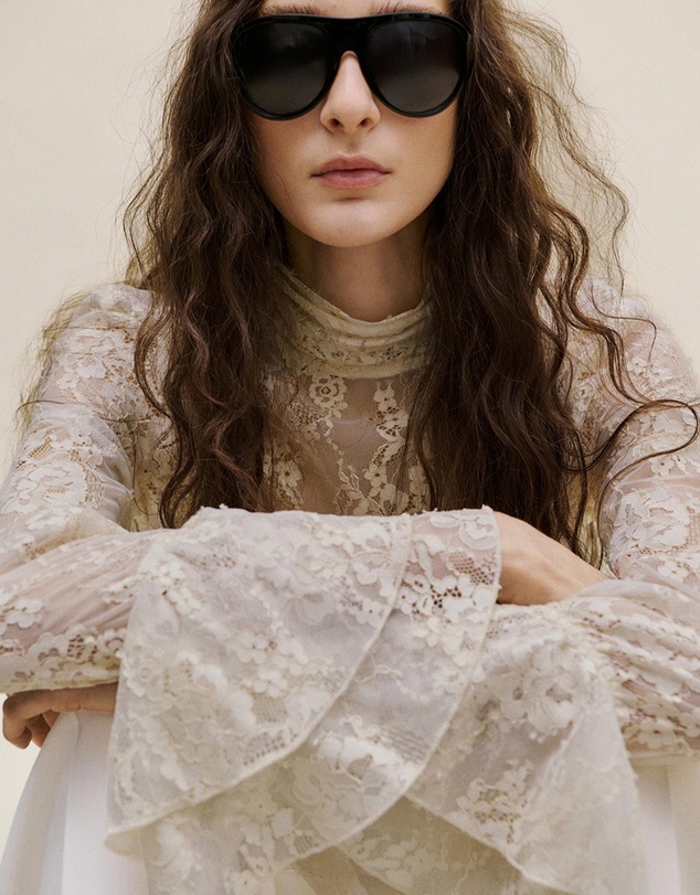 M.N.G - Ruffled Embroidered Blouse