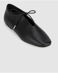 Rollie - Noah Lace Flat
