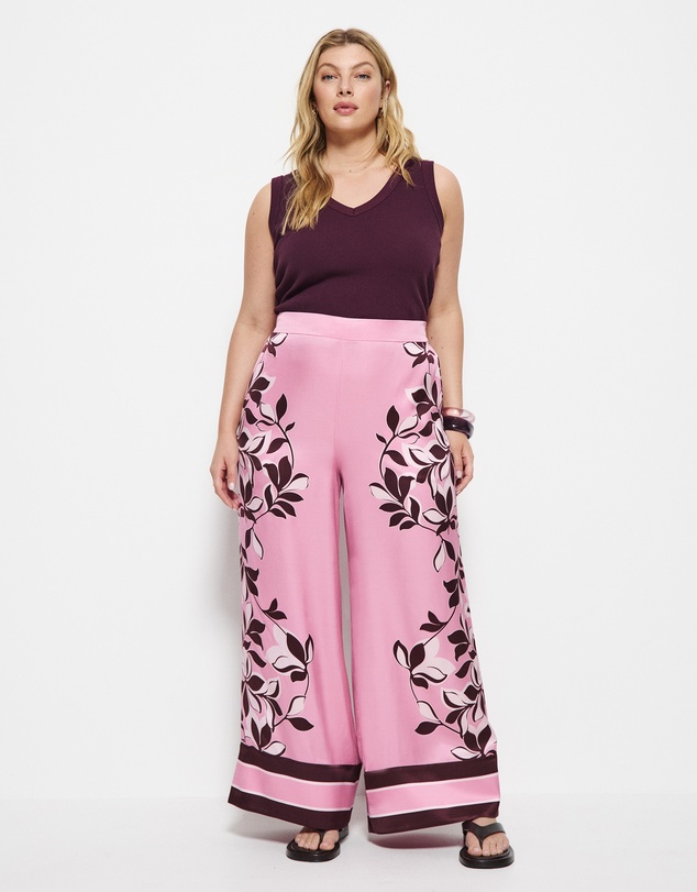 Commonry - Natalia Pant