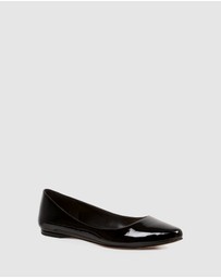Nine West - Speakup