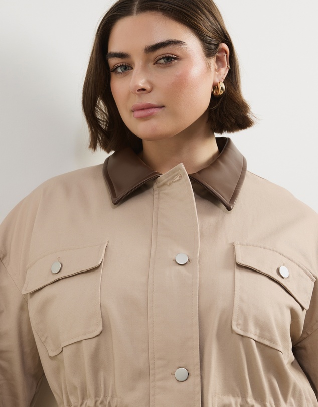 Atmos&Here Curvy - Anwen Barn Jacket