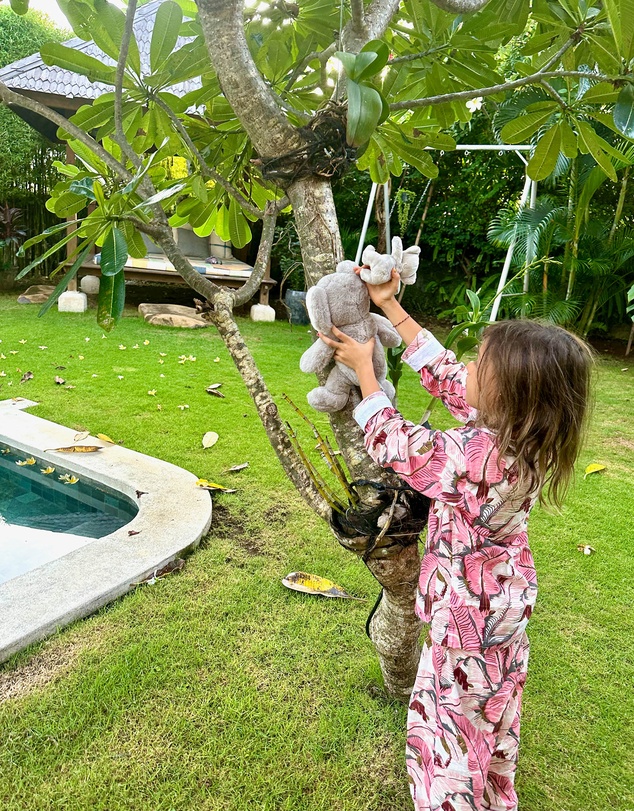 Sant And Abel - Kids Martinique® Pink Banana Leaf PJ Set
