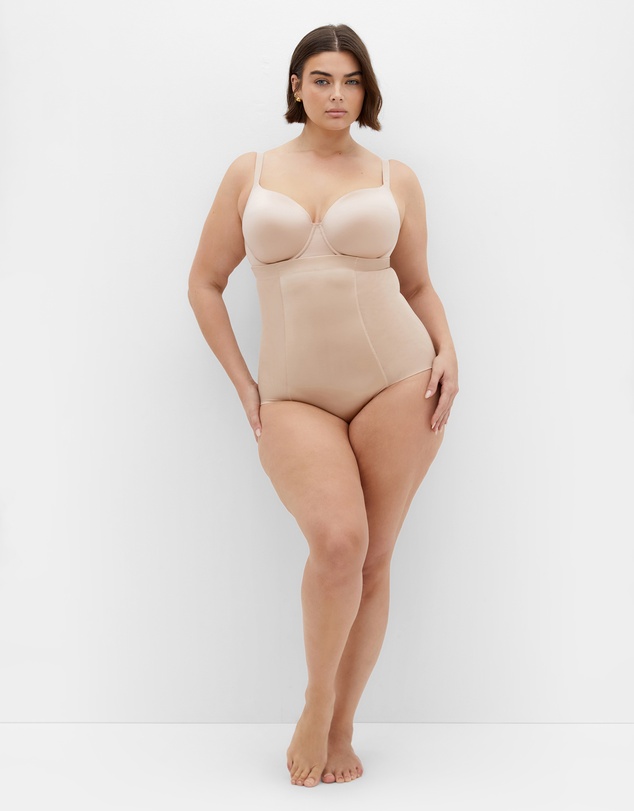 City Chic - Plus size Smooth & Chic Control Brief - latte