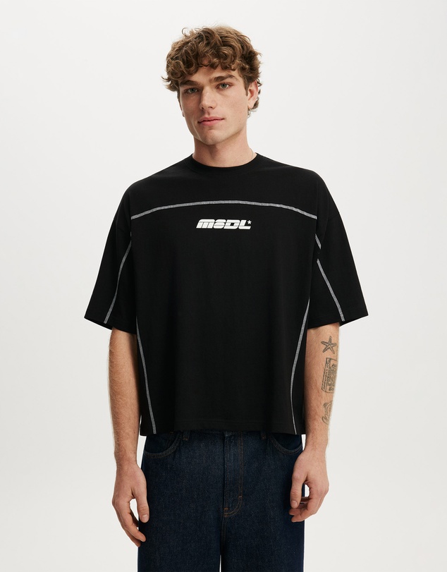 Cotton On - Cropped Fit Graphic T-Shirt