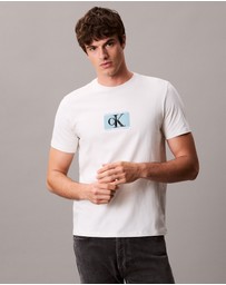 Calvin Klein - Logo Graphic Tee
