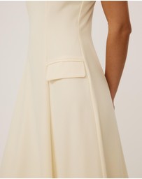 Tussah - Sofi Midi Dress