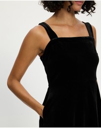 Mossée - Kiara Velvet Square Neck Dress