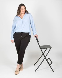 Love Your Wardrobe - Iris Soft Placket Shirt