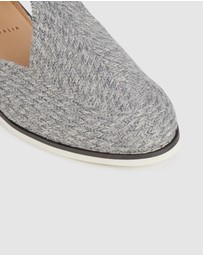Rollie - Sidecut T-Bar Weave Shoe