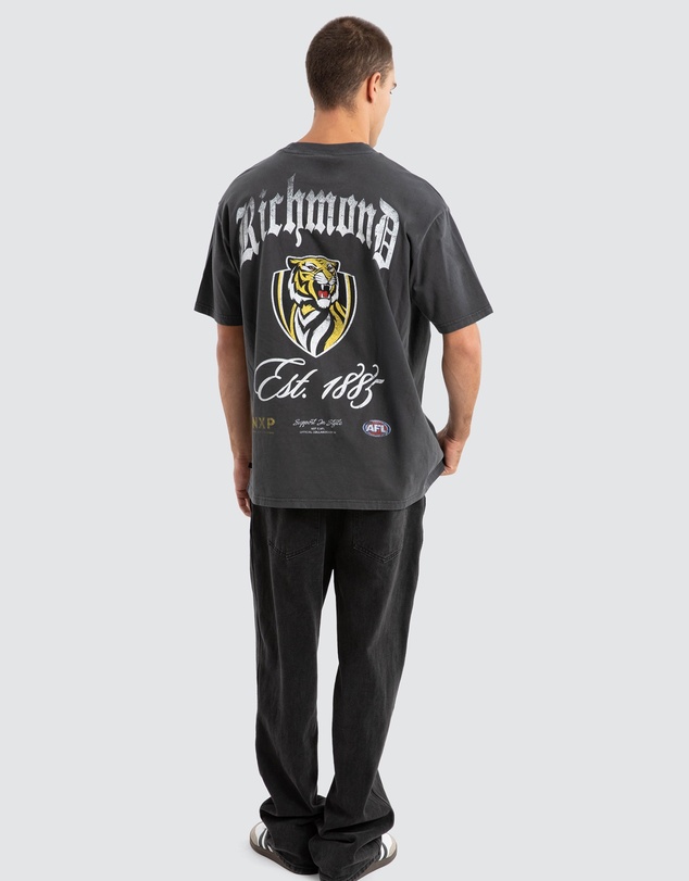 Nena & Pasadena - Richmond Vintage Goth Tee