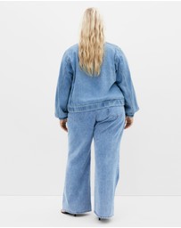 City Chic - Bria Denim Jacket - light wash