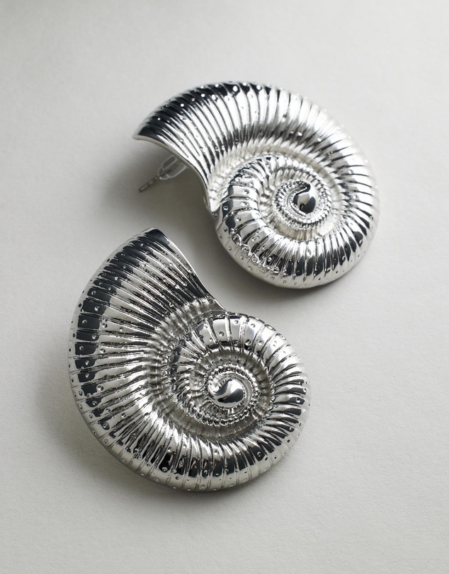 Native Sol - Conch Earrings