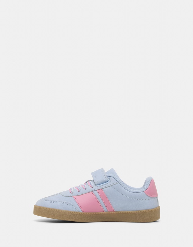 Kicks - Kennedy