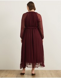 Atmos&Here Curvy - Tyla V-Neck Boho Midi Dress With Ruffle Detail