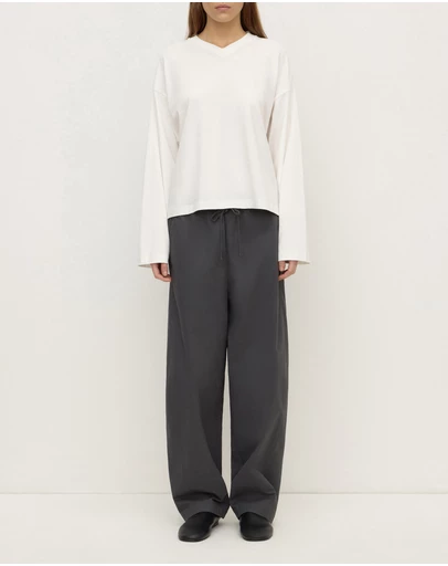 Assembly Label - Stella V Neck Oversized LS Tee