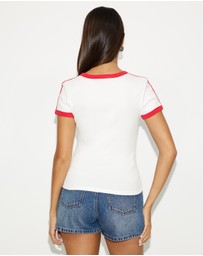 Dazie - Portside V-Neck Tee