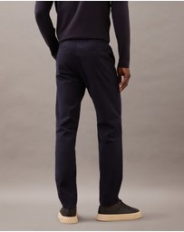 Calvin Klein - Slim Chinos