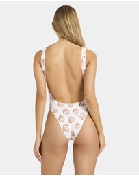 Billabong - Womens Sandy Shells Square Tanker One Piece Swimsuit