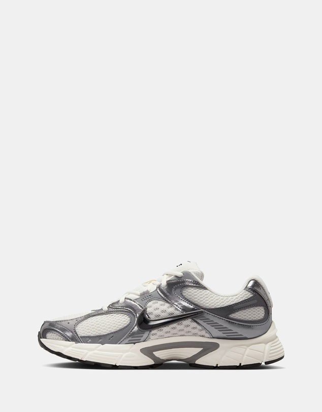 Nike - Nike V5 RNR - Men's