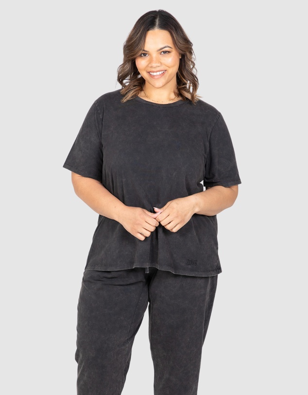 Love Your Wardrobe - Mackenzie Acid Wash Tee