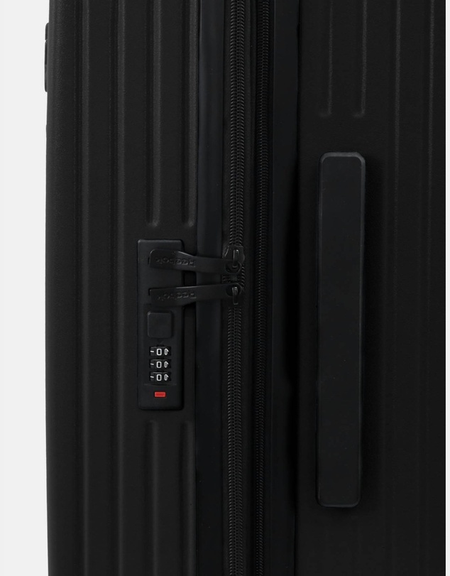 Reebok - Reebok Expedition 54cm Cabin Hard Shell Suitcase
