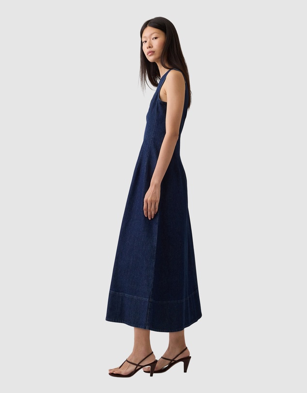 GAP - Sleeveless V-Neck Pintuck Waist Maxi Dress