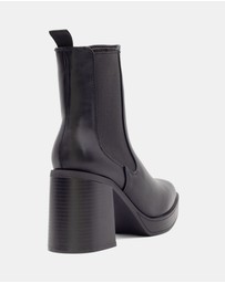 Therapy - Pout Ankle Boots