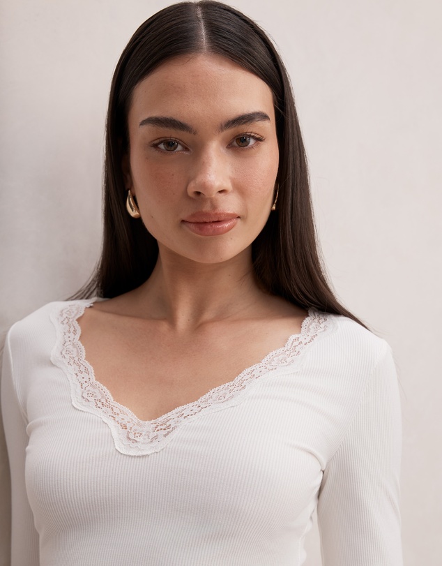 Forever New - Selena Lace Trim 3 & 4 Sleeves