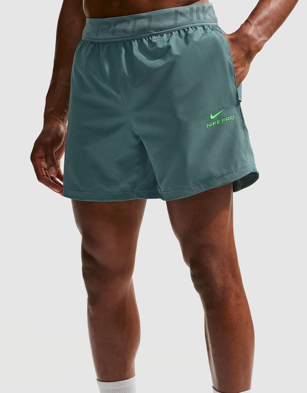 Nike - Pro Training Dri-FIT 6in Shorts