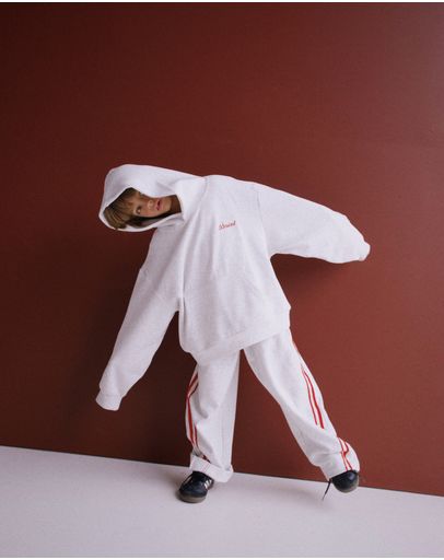 Grey/Red