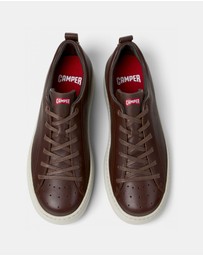 Camper - Runner Four