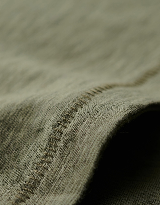 Superdry - Studios Slub Embroidered Vee Tee