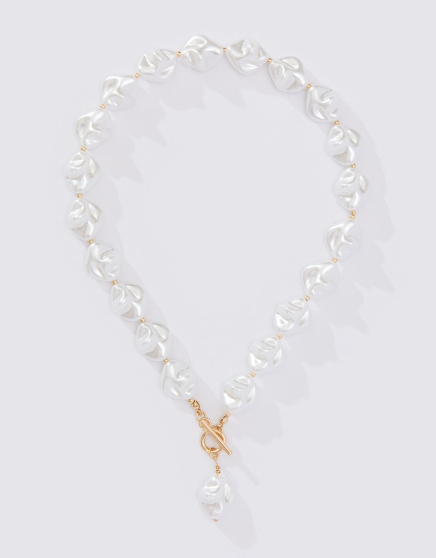 8 Other Reasons - Pearl Choker