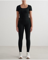 Aim'n - Ribbed Performance Short Sleeve Top