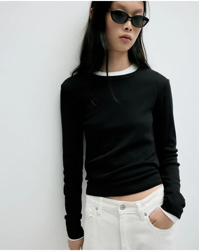 M.N.G - Eni T-Shirt