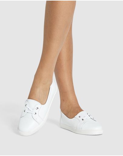 WHITE GLOVE