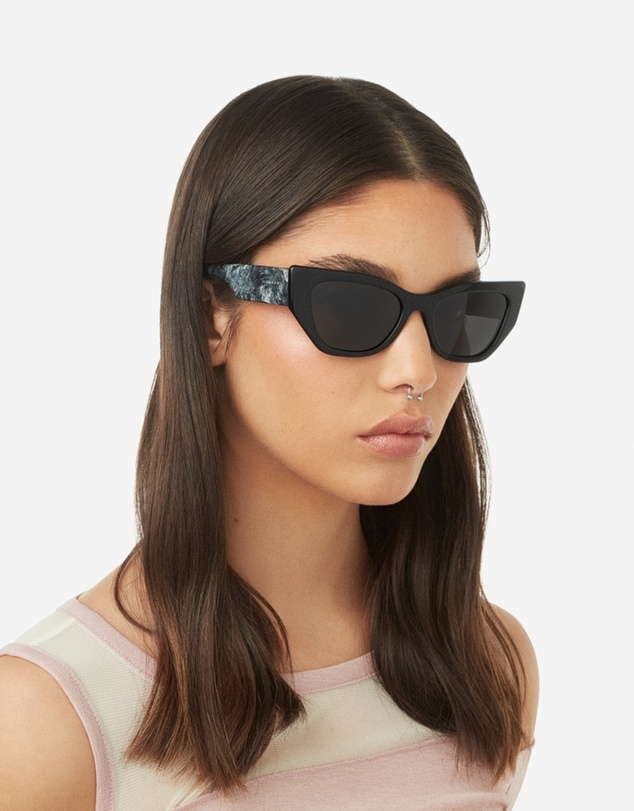 Hawkers Co - HAWKERS - Polarized Granite Dark MANHATTAN Sunglasses for Men and Women UV400