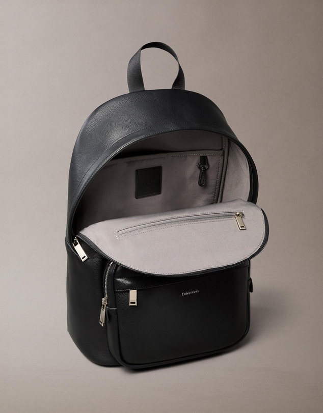 Calvin Klein - Logo Micro Pebble Round Backpack