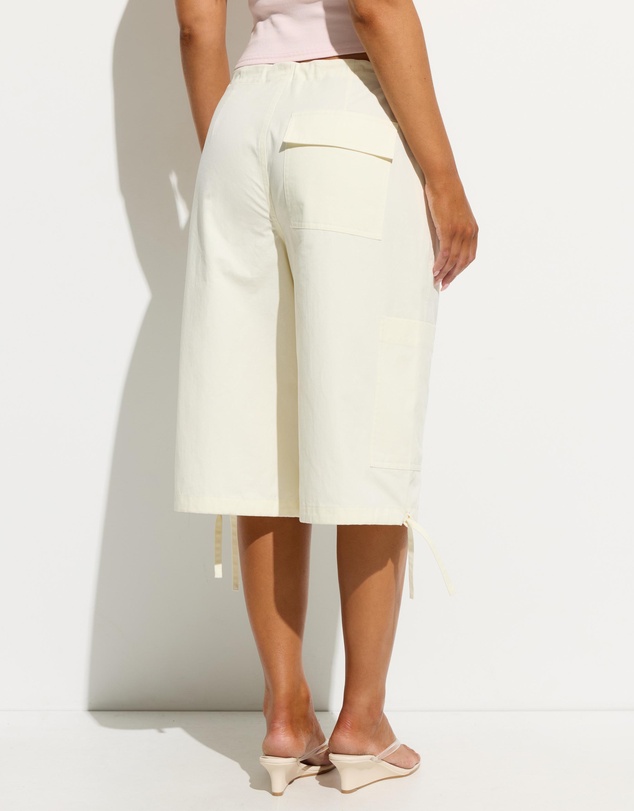 Dazie - Sofia Low Rise Cargo Shorts