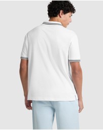 GUESS - GUESS JEANS Eco Soccer Polo T-Shirt