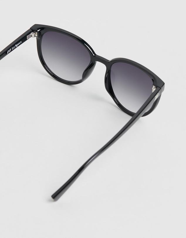 Le Specs - Armada