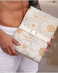 Sky Gazer - The Anywhere Mat- Casuarina