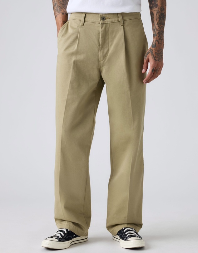 Levi's - Loose Pleated Work Chino