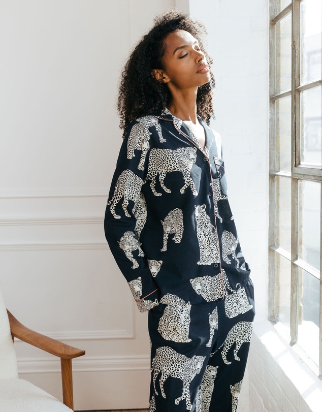 Chelsea Peers - Organic Cotton Leopard Print Long Pyjama Set