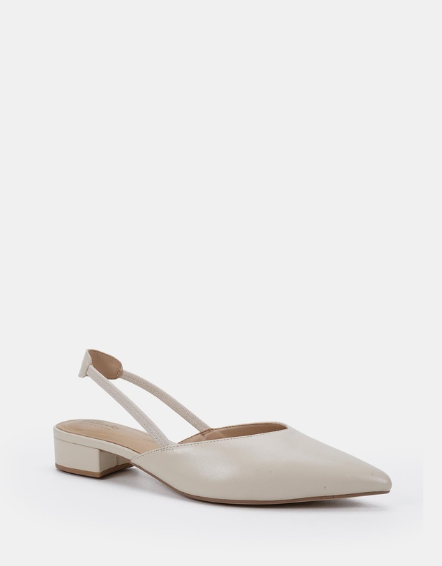 Clarks - Lova Ecru