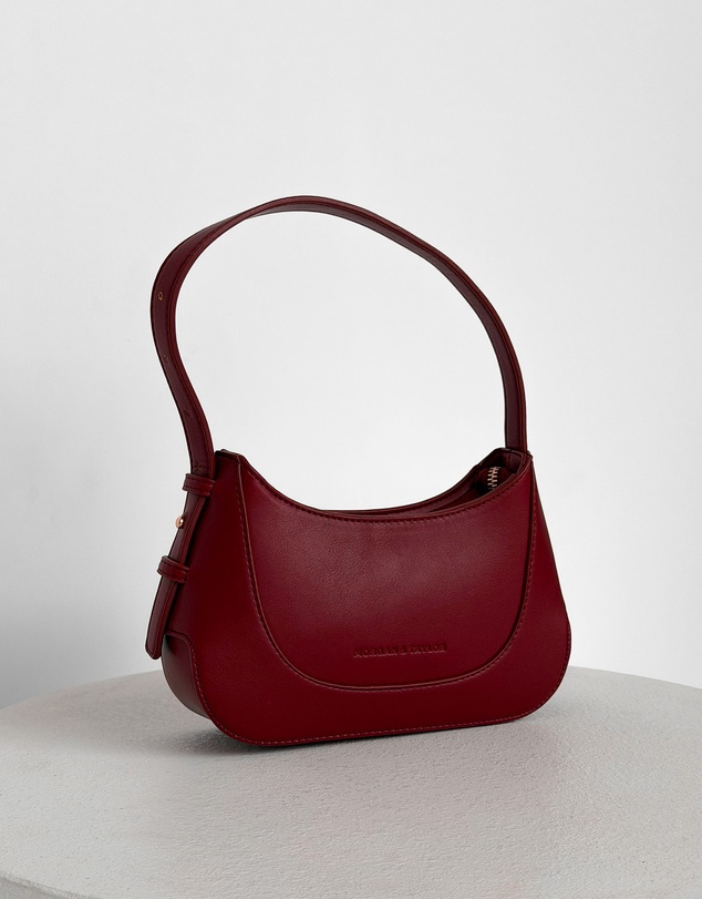 Morgan & Taylor - Aurora Shoulder Handbag in Burgundy Red