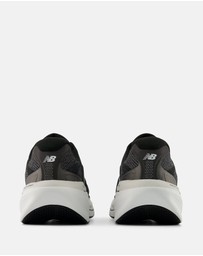 New Balance - Fresh Foam X 860 v15 - Women's